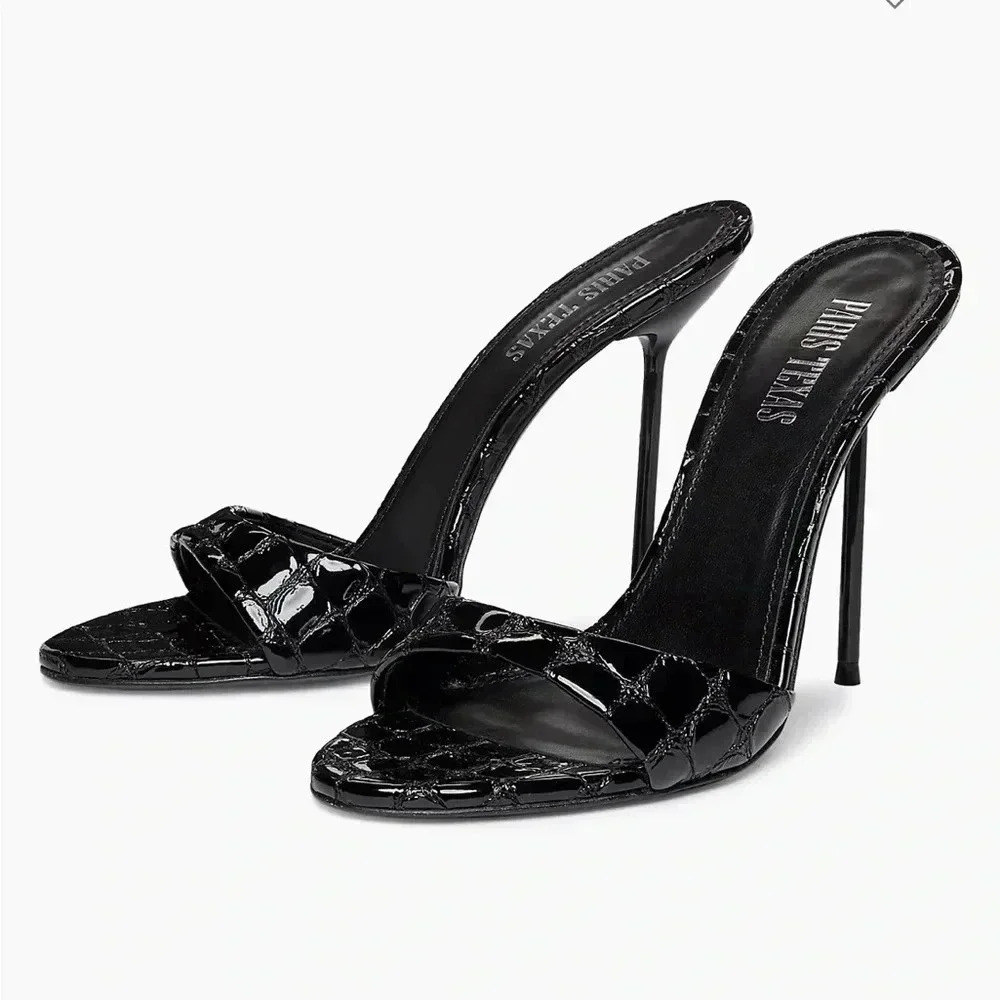 Paris Texas

Lidia 105MM Crocodile-Embossed Leather Mules